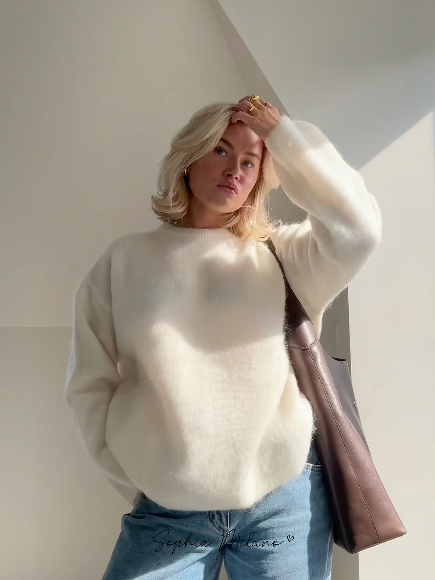 Florine-sweater med rund hals – Komfortabel og stilren strik til enhver lejlighed