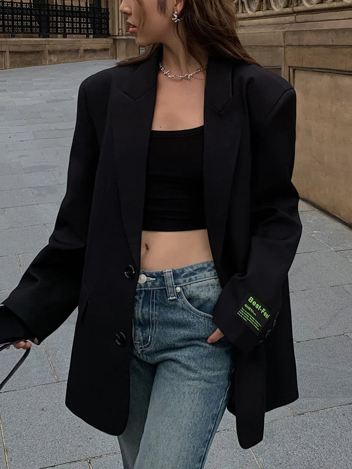 Abigail - Oversized klassisk blazer med lange ærmer og lommer