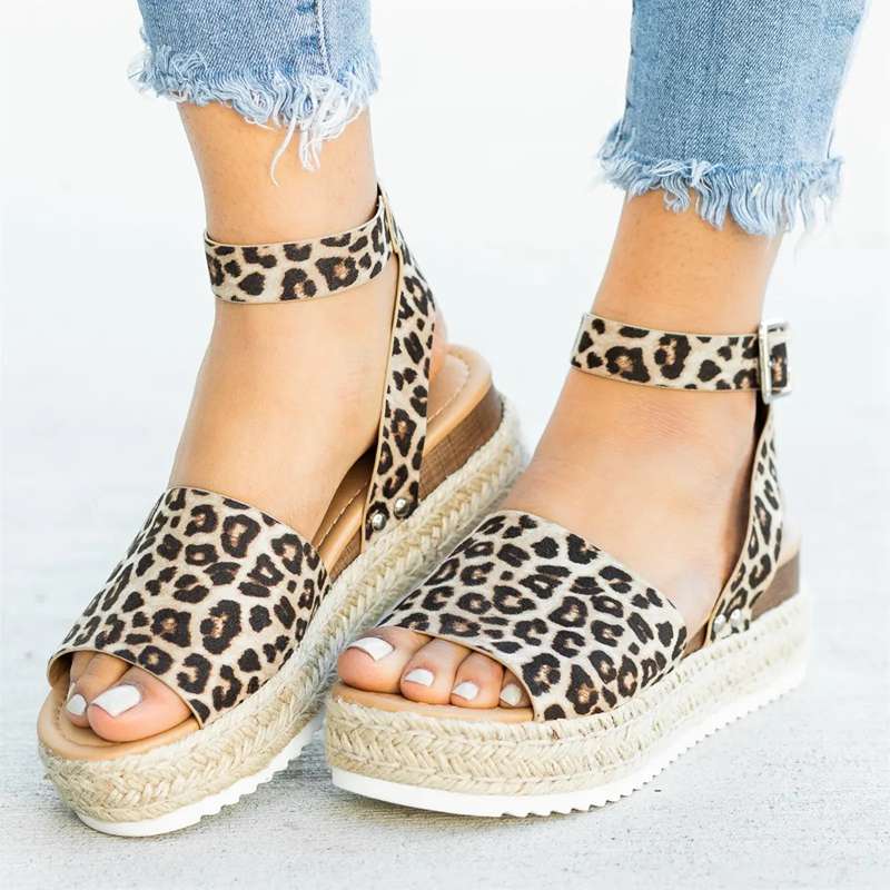 Johanna Espadrille Sandal – Komfortabel Sål og Stilfulde Stropper