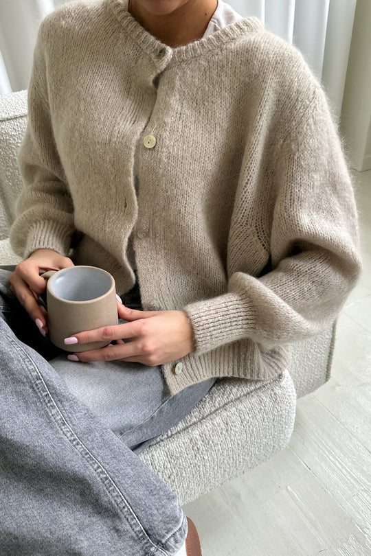 Jane Women's Elegant Knitted Cardigan | Komfort og raffinement