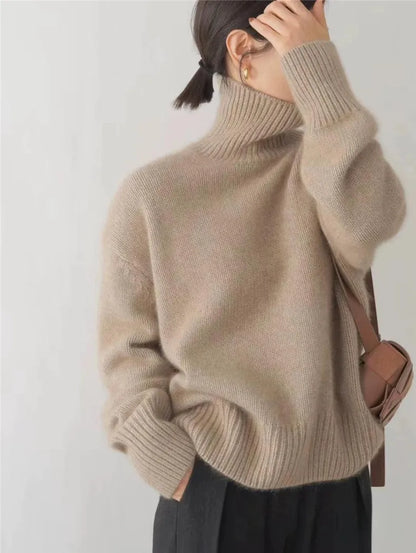 Elegant High Neck Sweater – Blød og Stilfuld Strik til Efterår og Vinter
